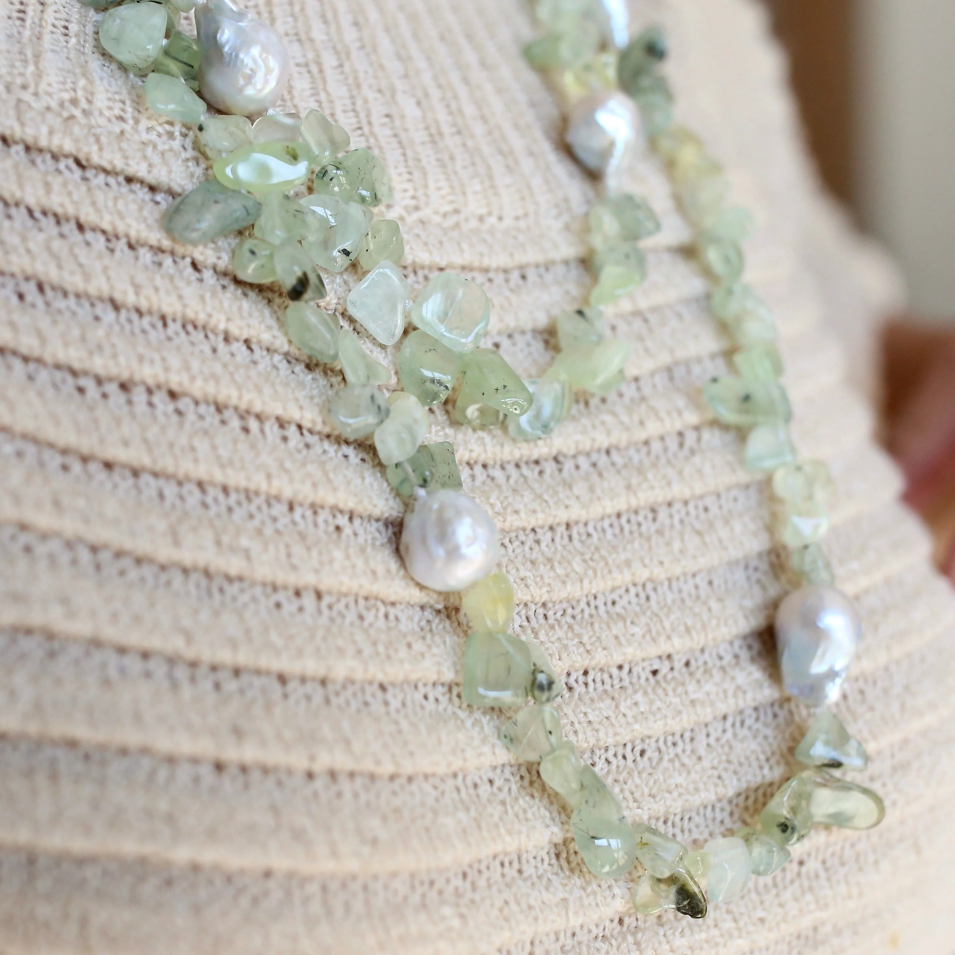 124-05 | PREHNITE & WILD PEARL NECKLACE 56”