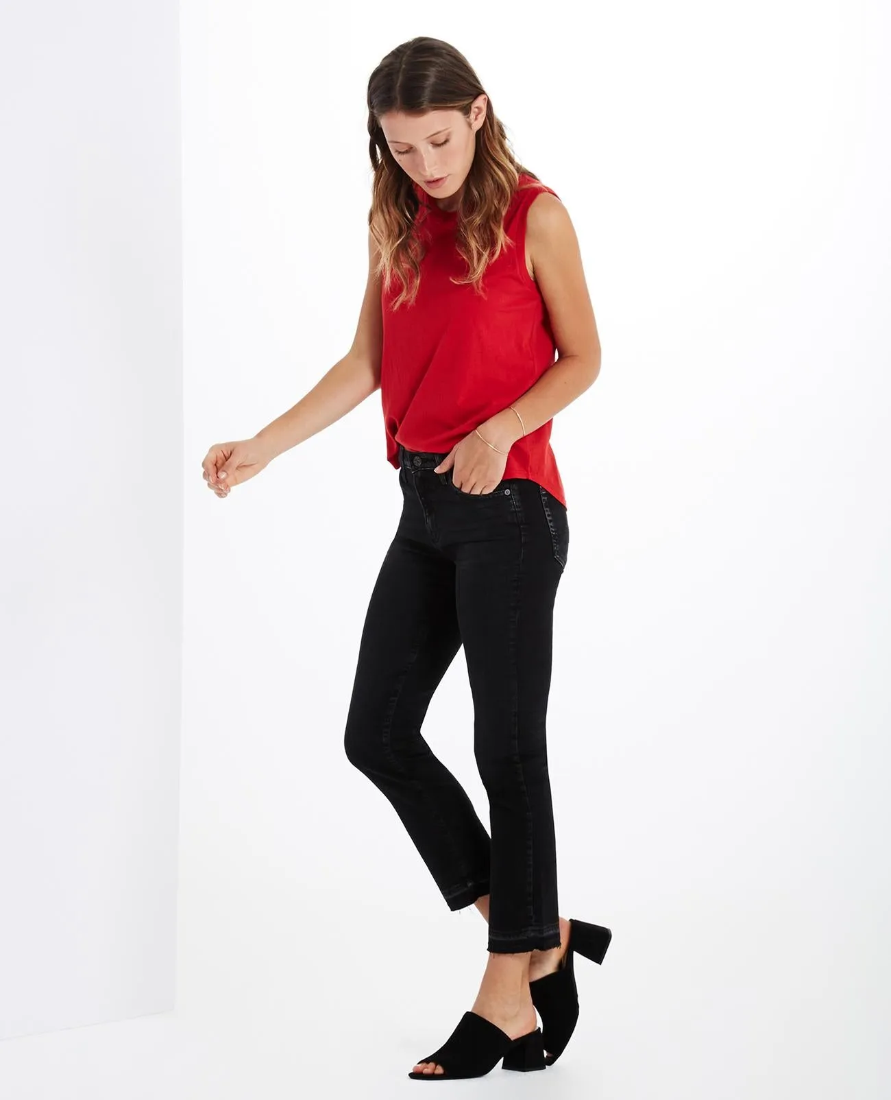 AG - The Jodi High-Rise Slim Flare Crop in Black Denim - 04Y-BDH