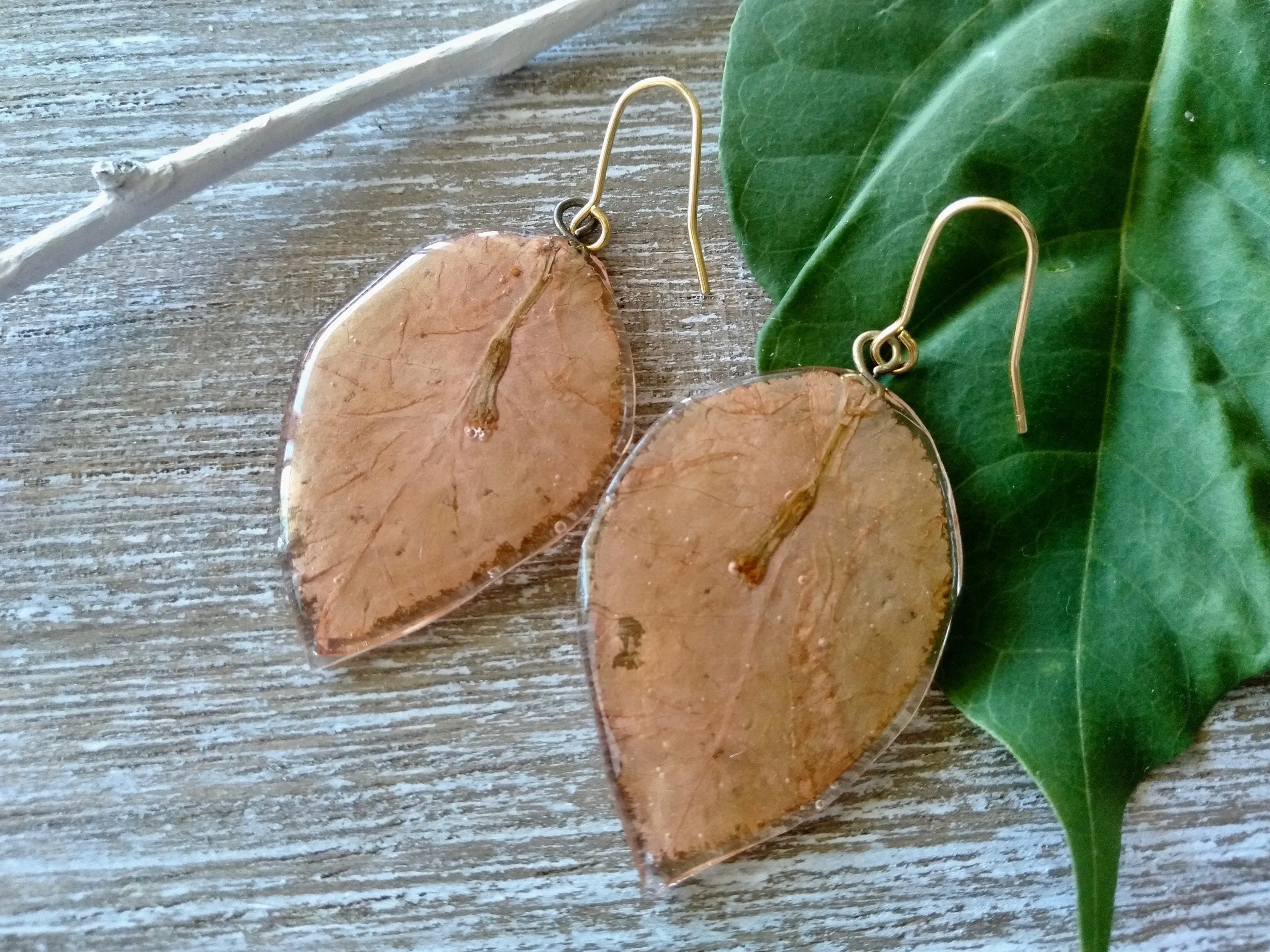 Bougainvillea earrings, light orange