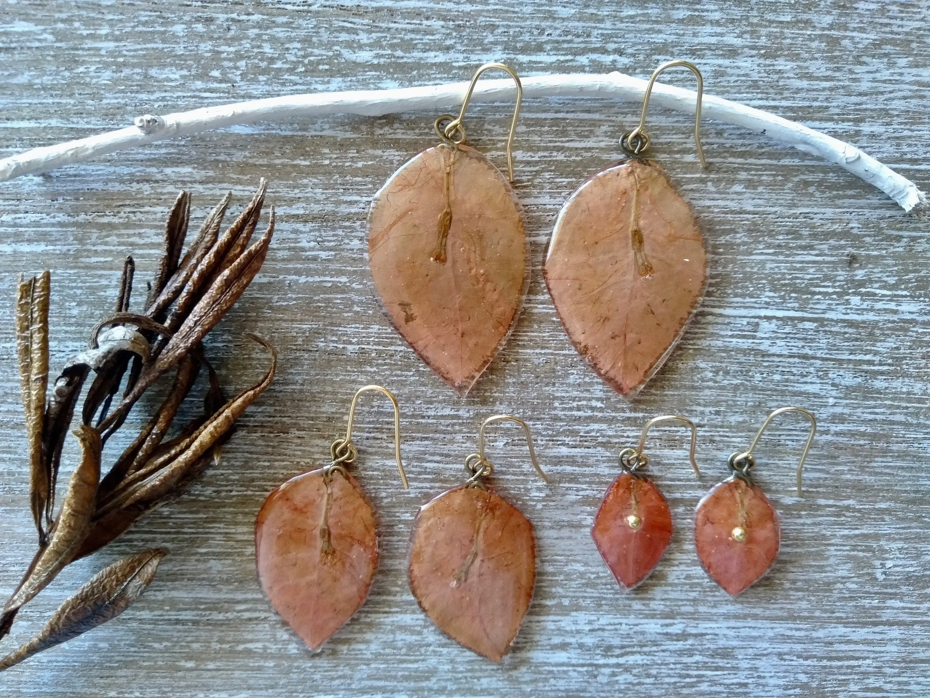 Bougainvillea earrings, light orange