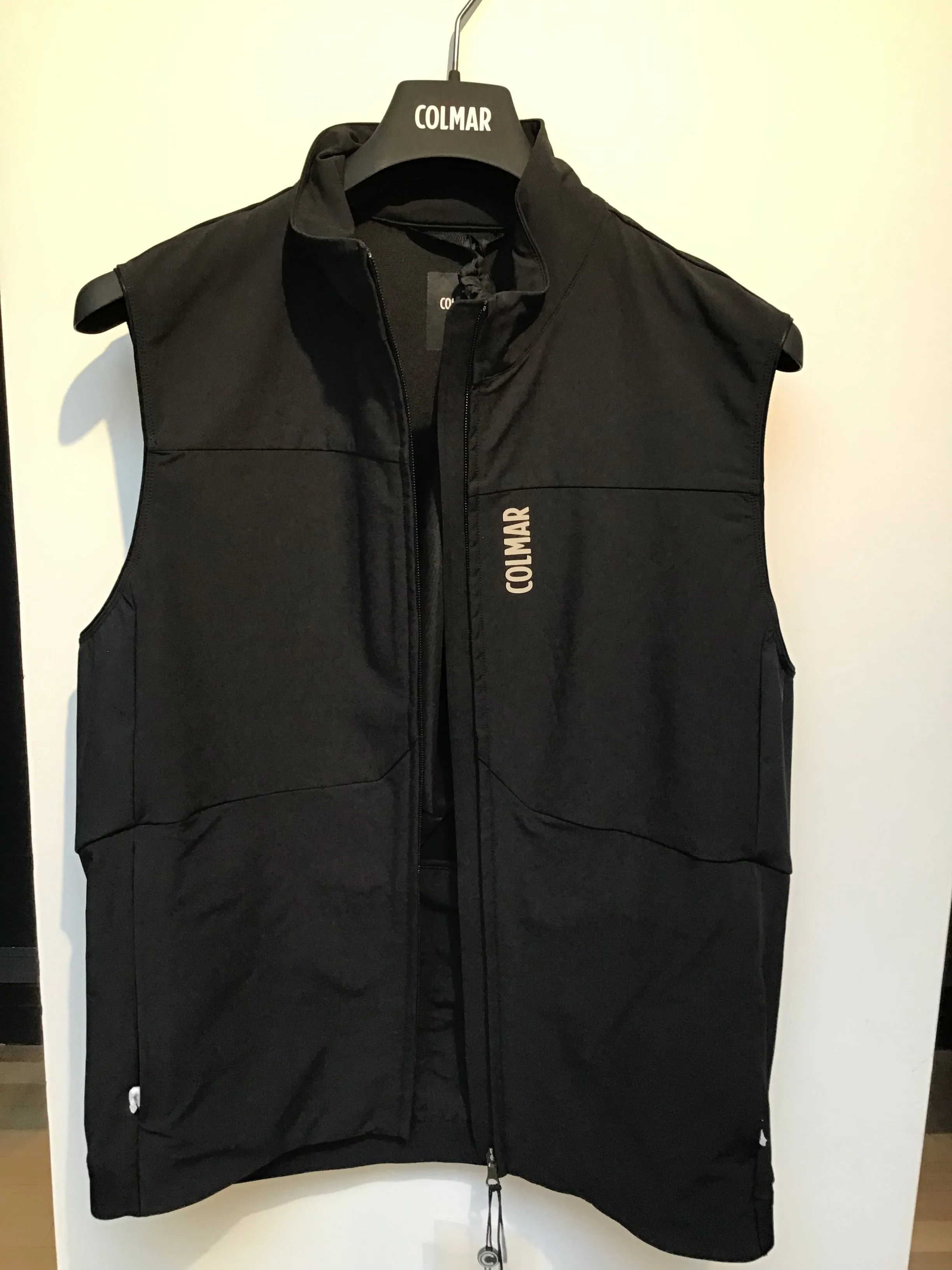 COLMAR Arkell Vest Black