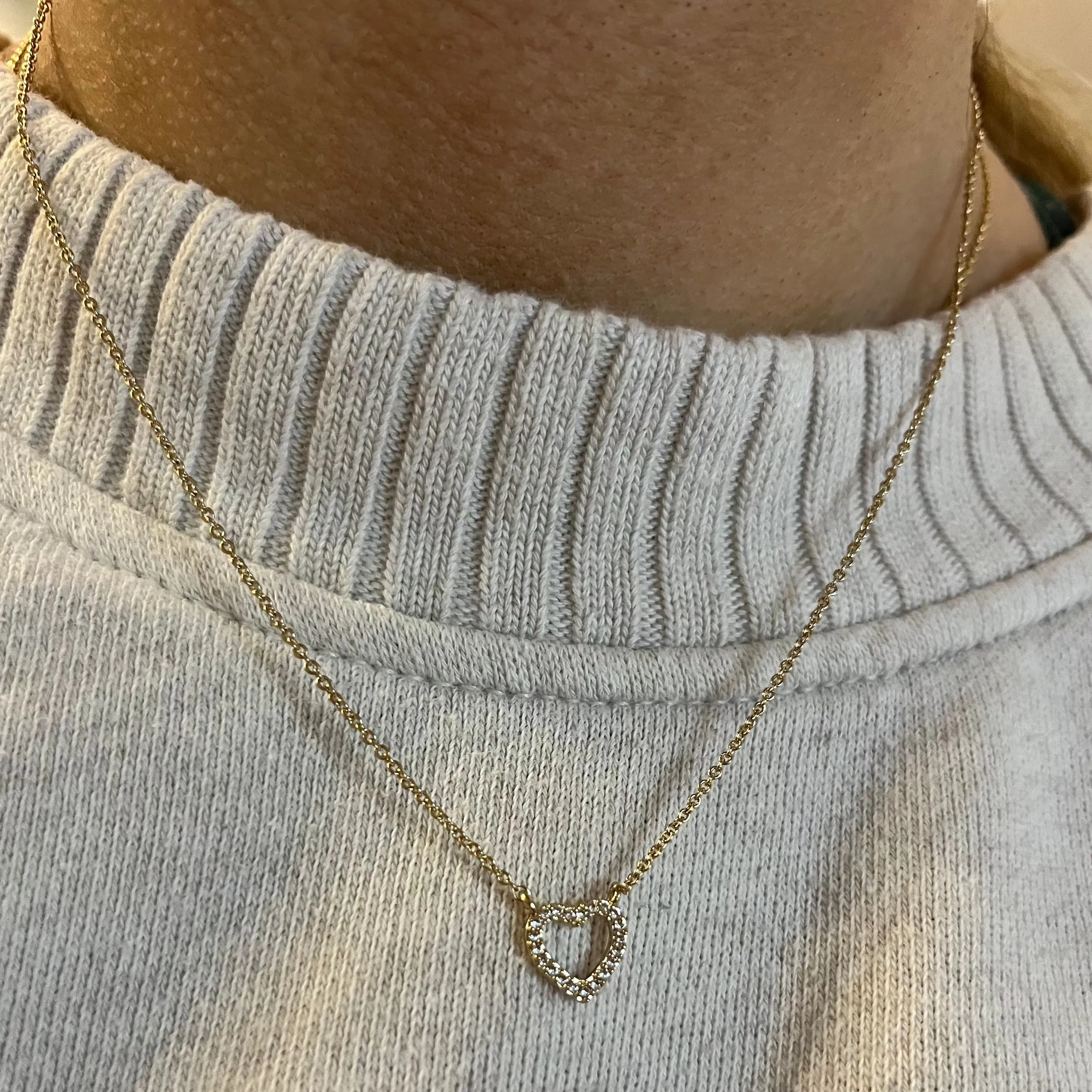 Heart Delight Simple Diamond Heart Necklace