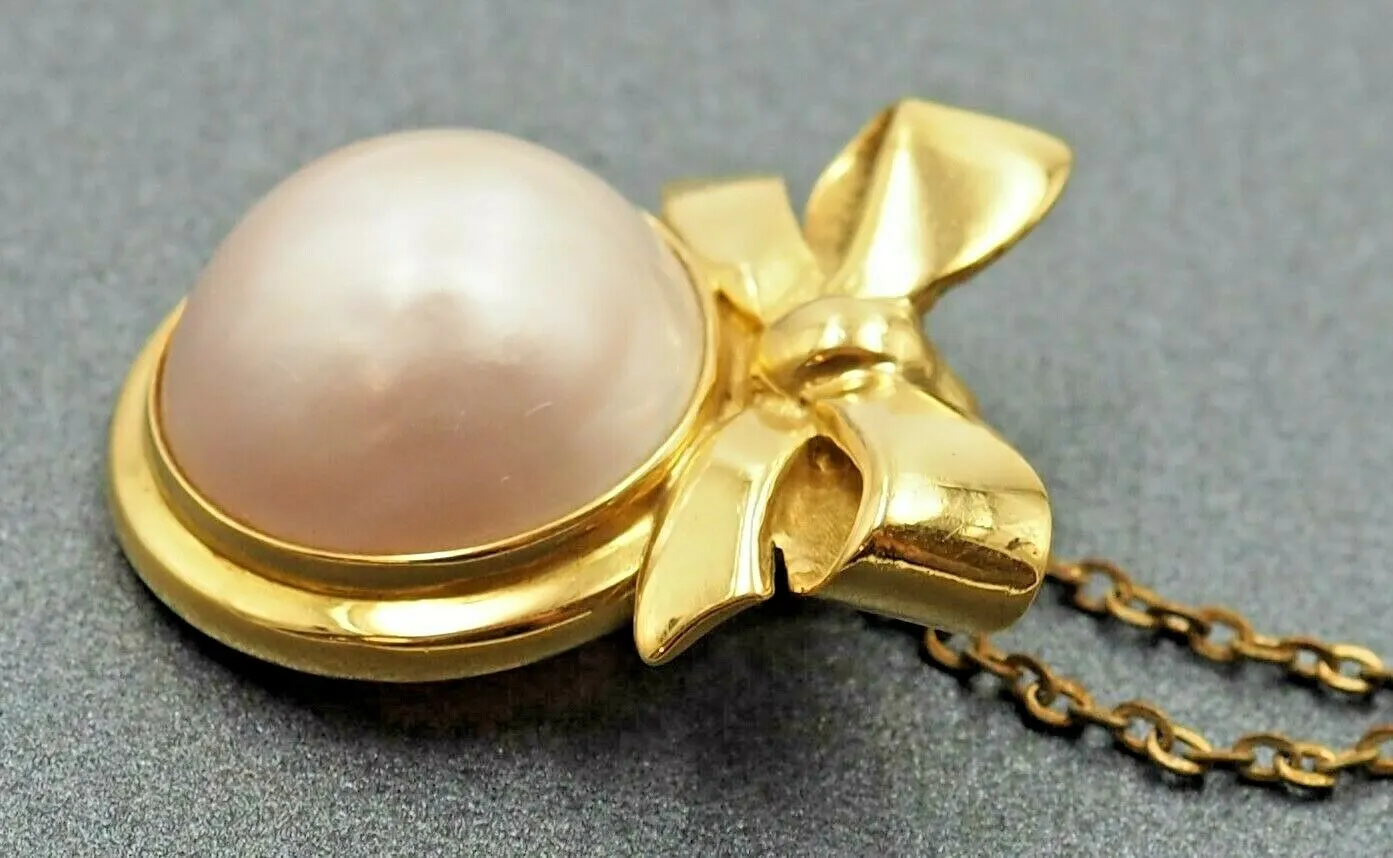 Mabe Pearl & 18ct Yellow Gold Bow Pendant Fine Elegant Jewellery