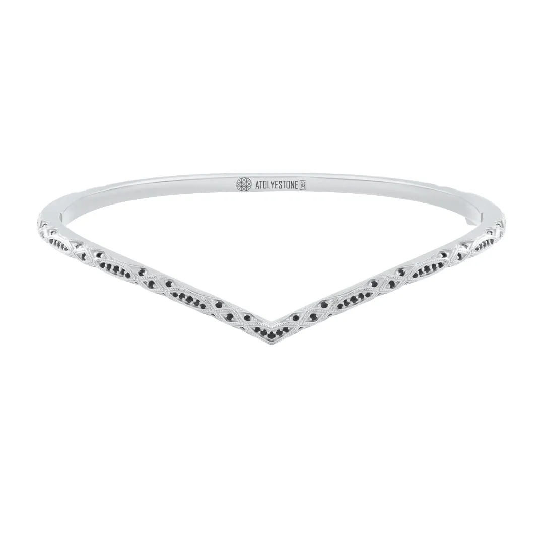 Streamline Curve Bangle in Silver